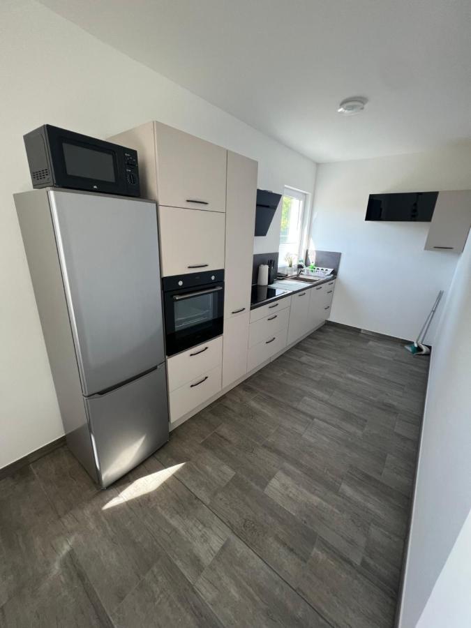 Vila Doppelhaushaelfte Mit Terrasse Elmenhorst/Lichtenhagen Exteriér fotografie