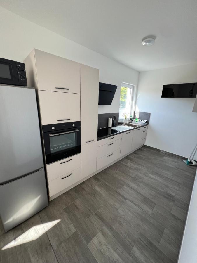 Vila Doppelhaushaelfte Mit Terrasse Elmenhorst/Lichtenhagen Exteriér fotografie