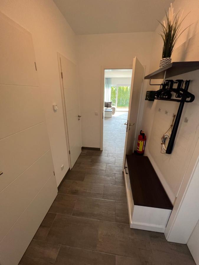 Vila Doppelhaushaelfte Mit Terrasse Elmenhorst/Lichtenhagen Exteriér fotografie